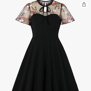 Women’s embroidery keyhole vintage dress